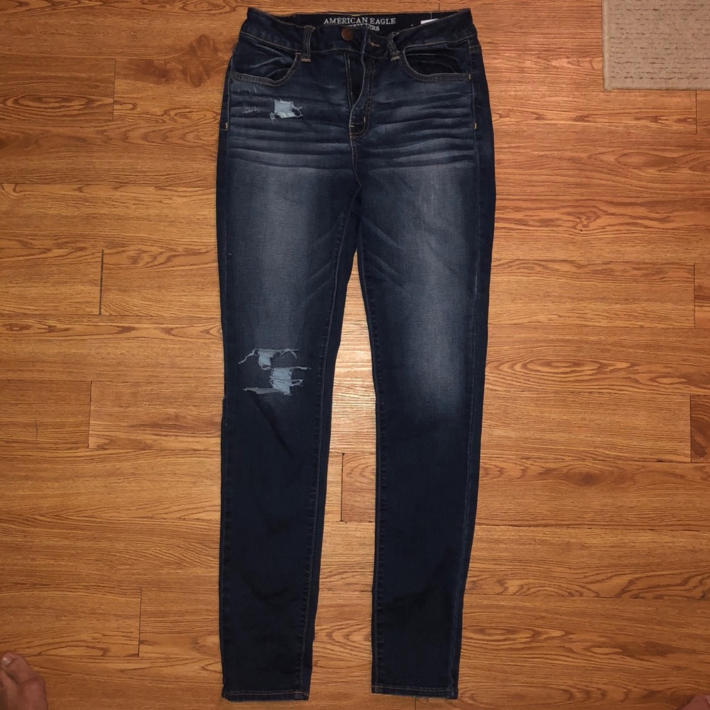American Eagle Medium Wash Jean